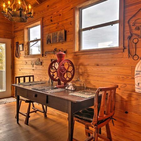 Вілла Ark Bunkhouse Fredericksburg Hideaway With Hot Tub Екстер'єр фото